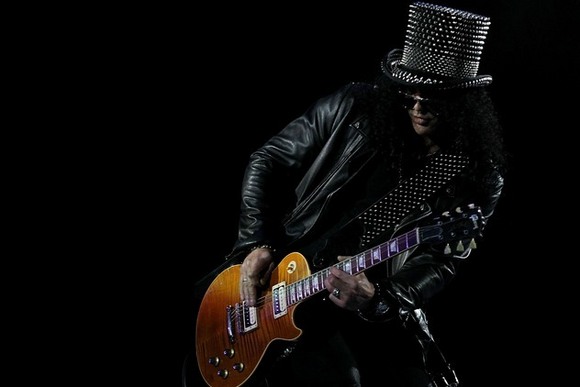  this concert marked Slash's return to the town in which he grew up